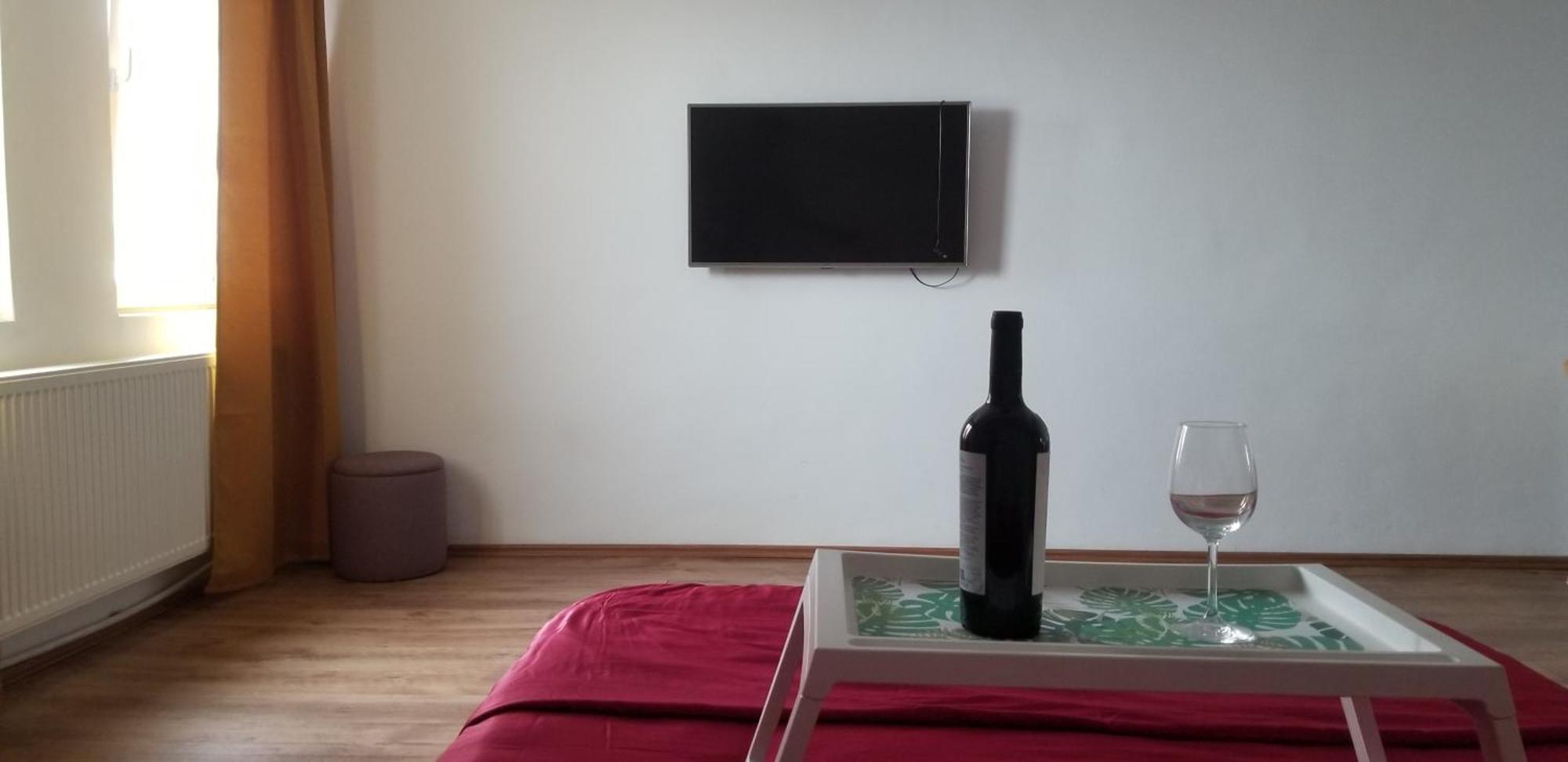 Private Room At Ceausescu'S Place In Old City Unirii Square Bukareszt Zewnętrze zdjęcie